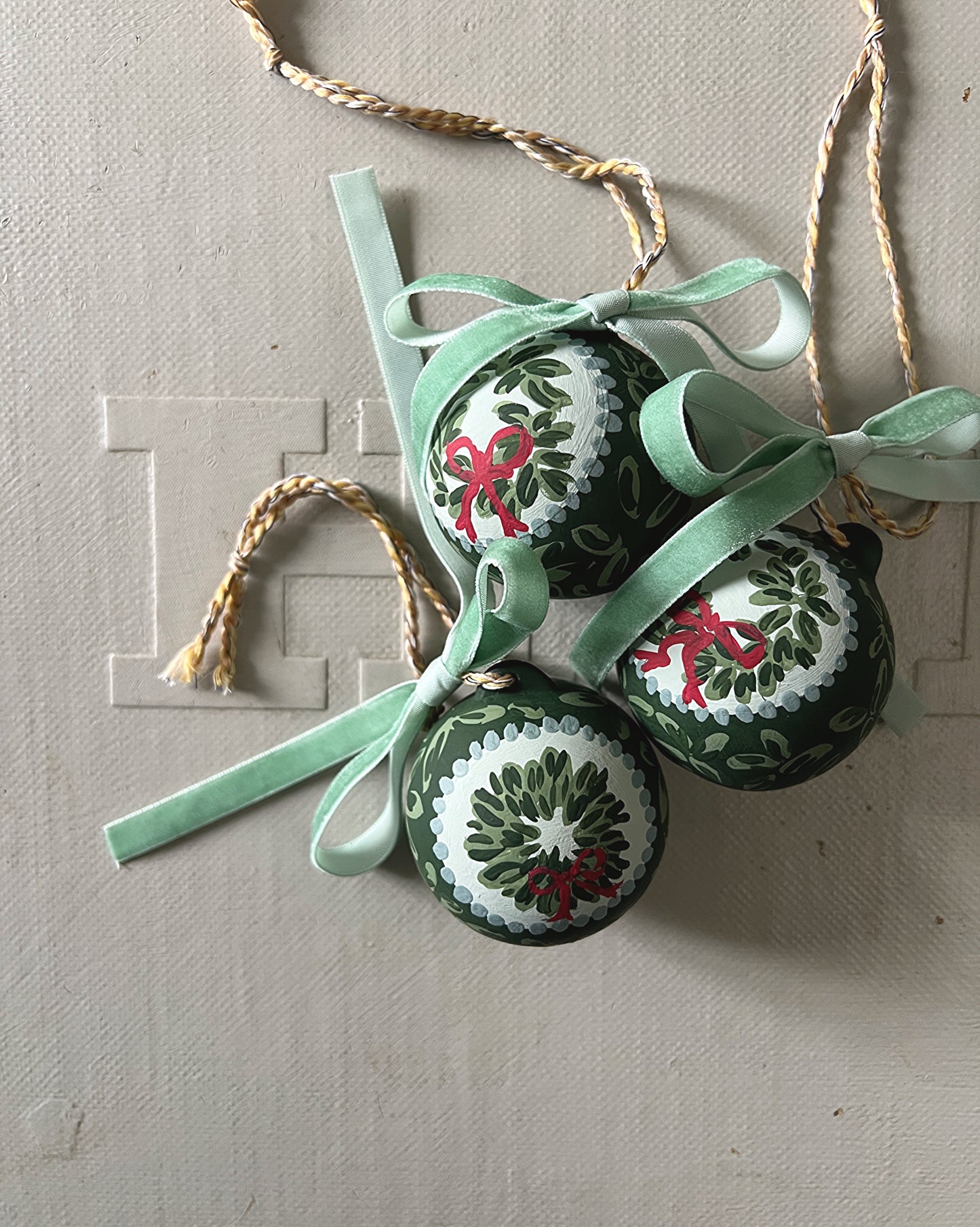 018 Hand Painted Heirloom Bauble III