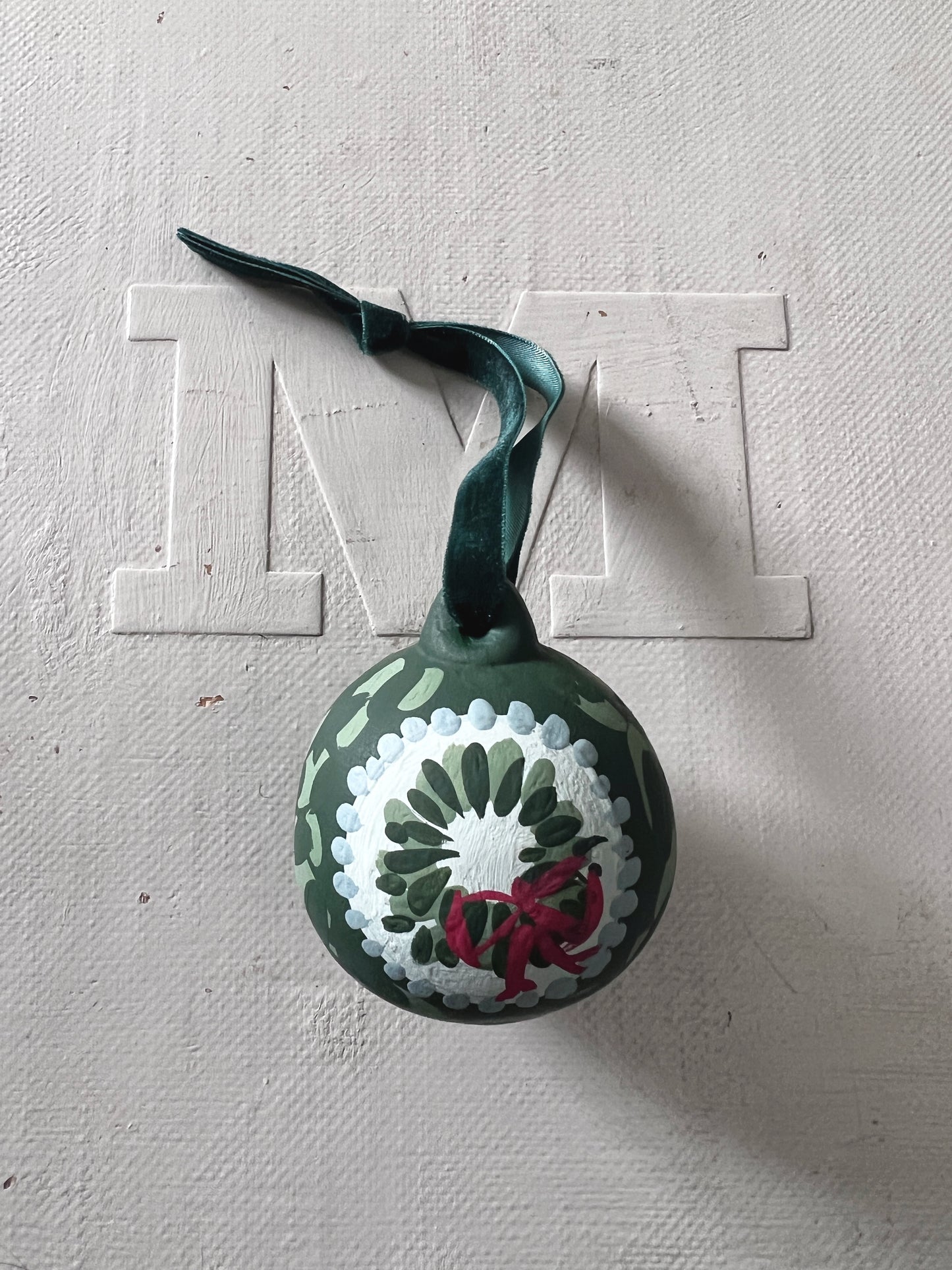 010 Hand Painted Heirloom Bauble V