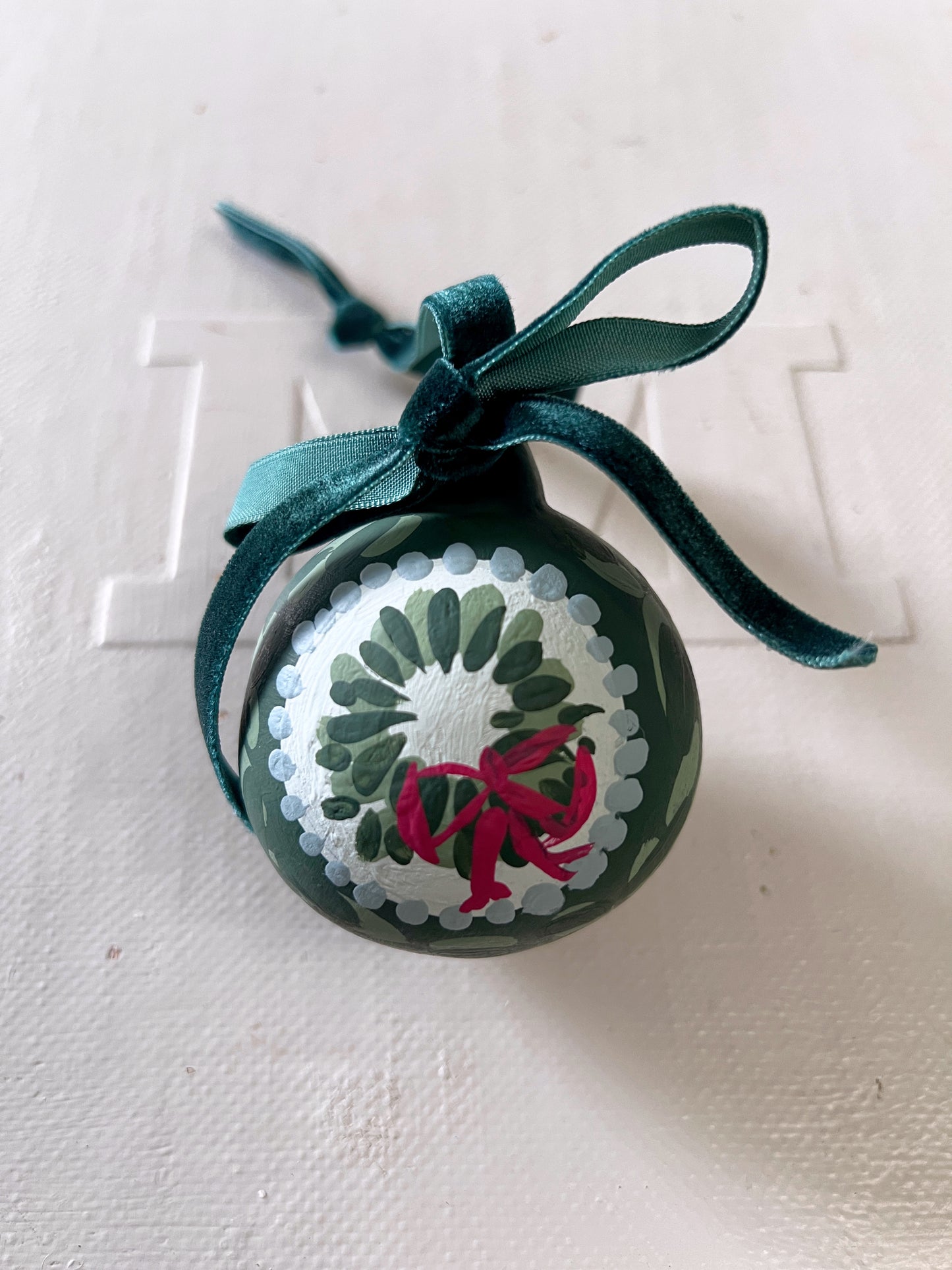 010 Hand Painted Heirloom Bauble V