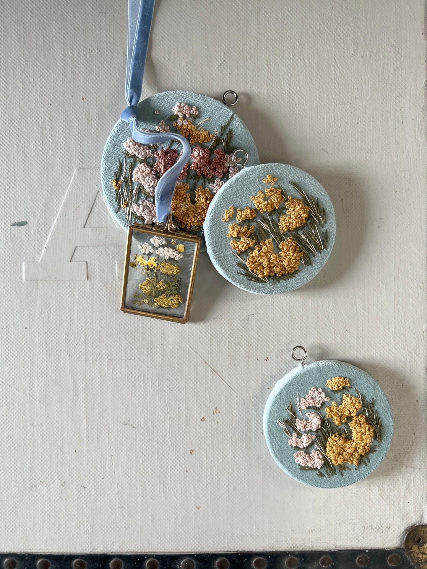 012 - Coastal Florals, Yarrow on Velvet