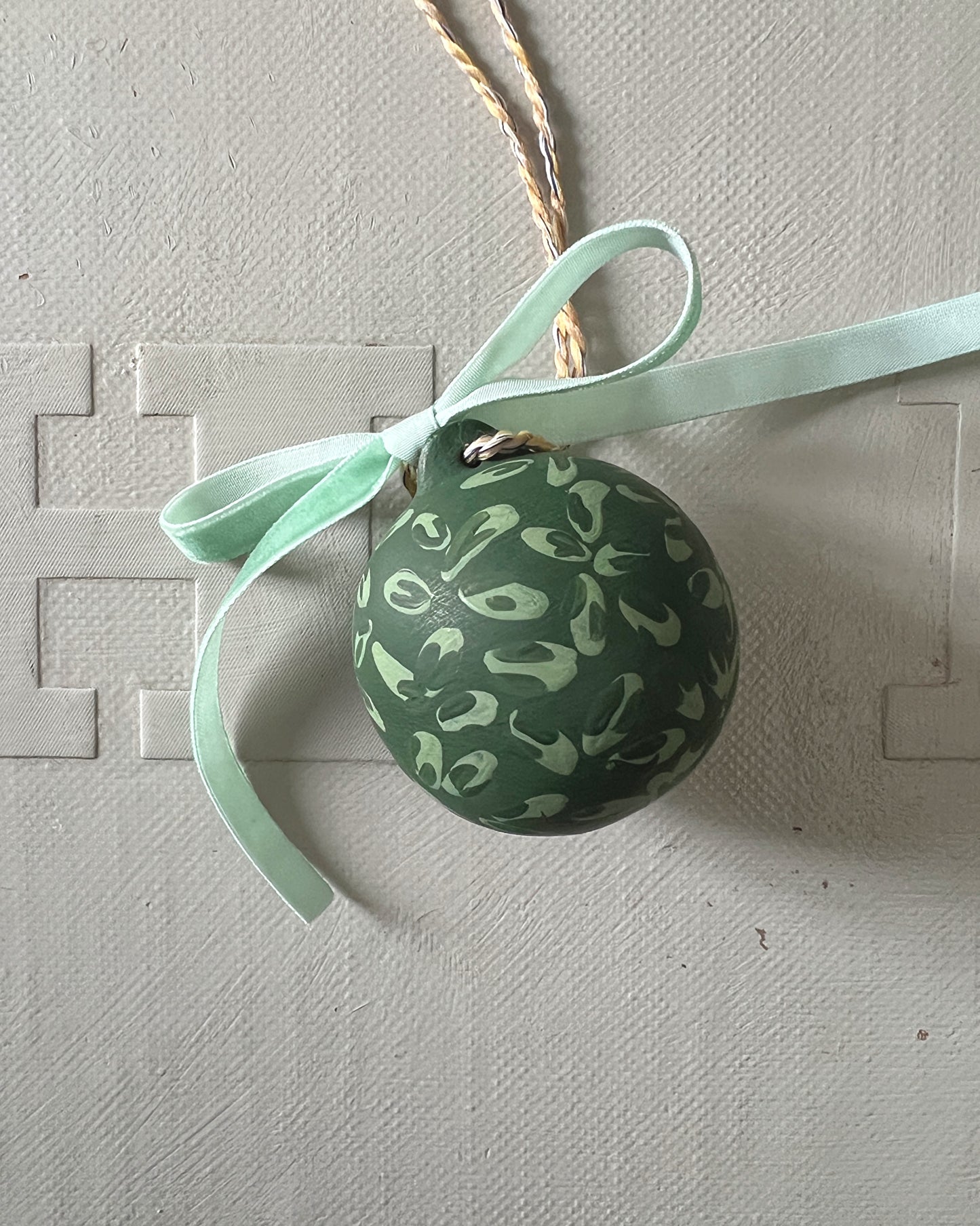 017 Hand Painted Heirloom Bauble I
