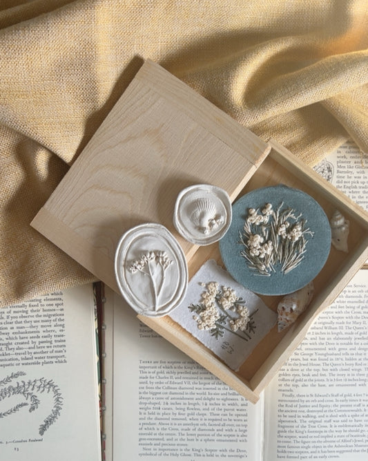 000 - The Collectors Box I